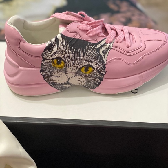 Gucci authentic mystic cat sneakers - Picture 1 of 7